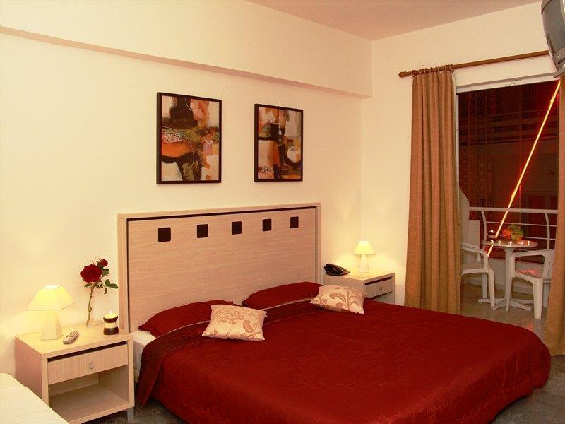 Nancy Hotel Hersonissos  Exteriör bild